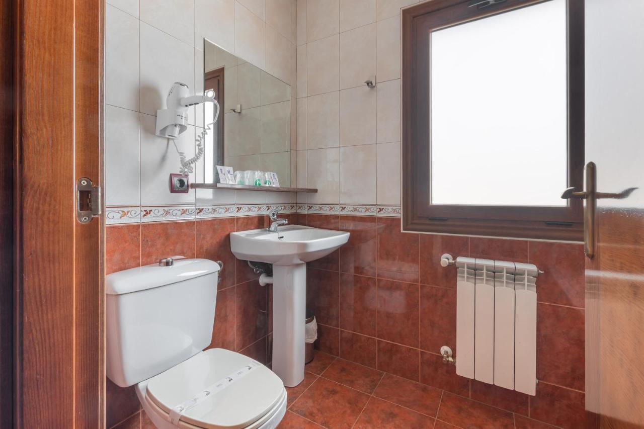 Hotel Puerta De Javalambre Ла-Пуэбла-де-Вальверде Экстерьер фото